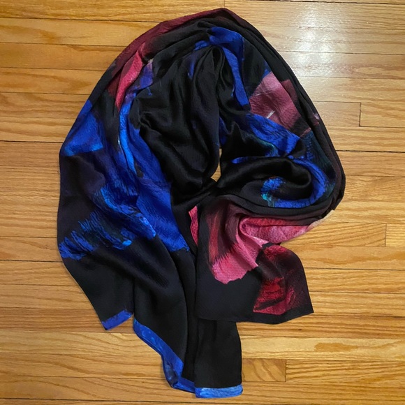 💕HOST PICK💕 Ted Baker Impressionist Bloom Cape Scarf - Picture 8 of 16